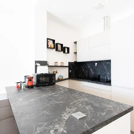 #35 Promenade Vue Proche Aeroport Balcon &ac Daire