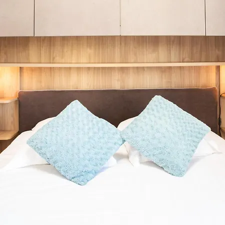 #35 Promenade Vue Proche Aeroport Balcon &ac *